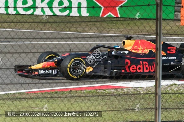 F1赛车红牛照片欣赏-第2张图片-www.211178.com_果博福布斯